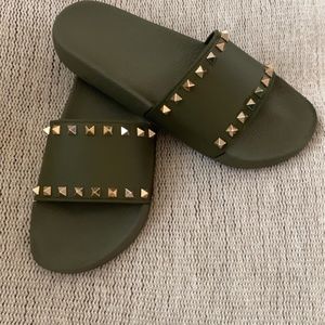 Valentino Rockstud Rubber Slides Size 40